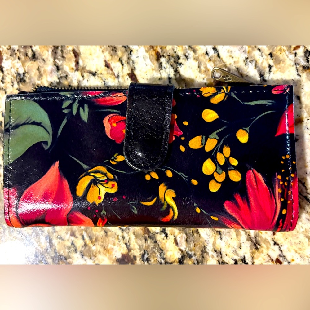 EUC Patricia Nash Leather Bifold Wallet